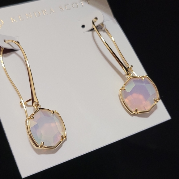 NWT Kendra Scott Earrings Iridescent Opalite in Gold - Picture 7 of 16